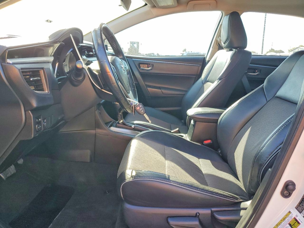 2016 TOYOTA COROLLA