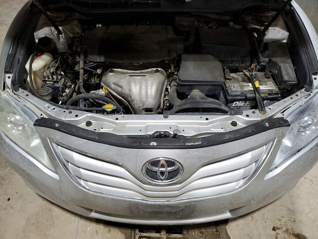 2011 TOYOTA CAMRY