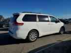 2011 TOYOTA SIENNA