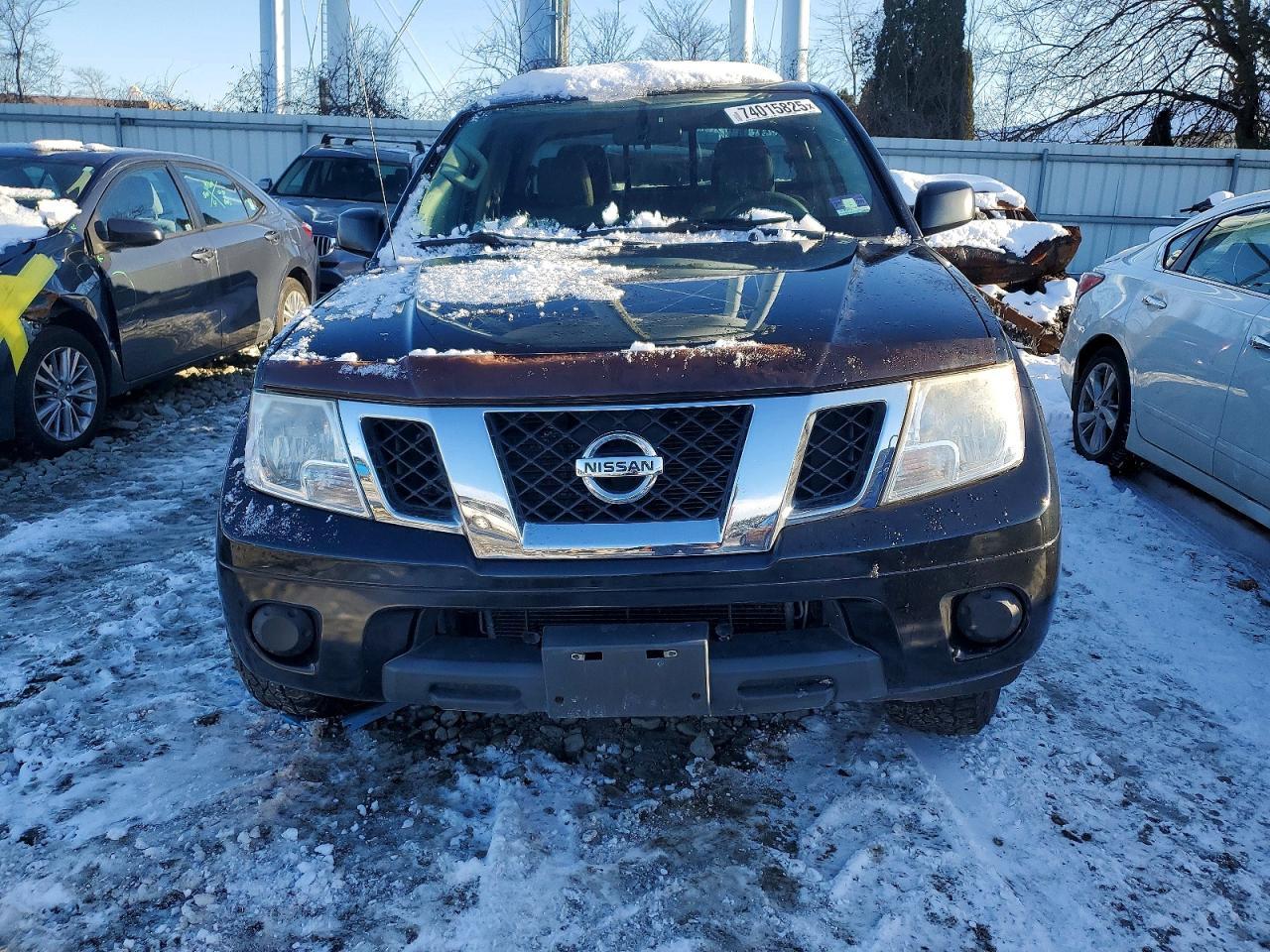 2017 NISSAN Frontier