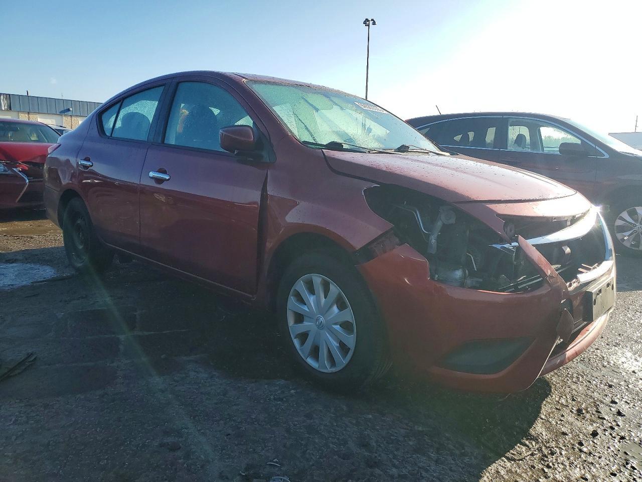 2017 NISSAN VERSA