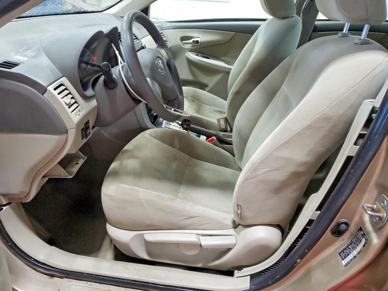 2010 TOYOTA COROLLA