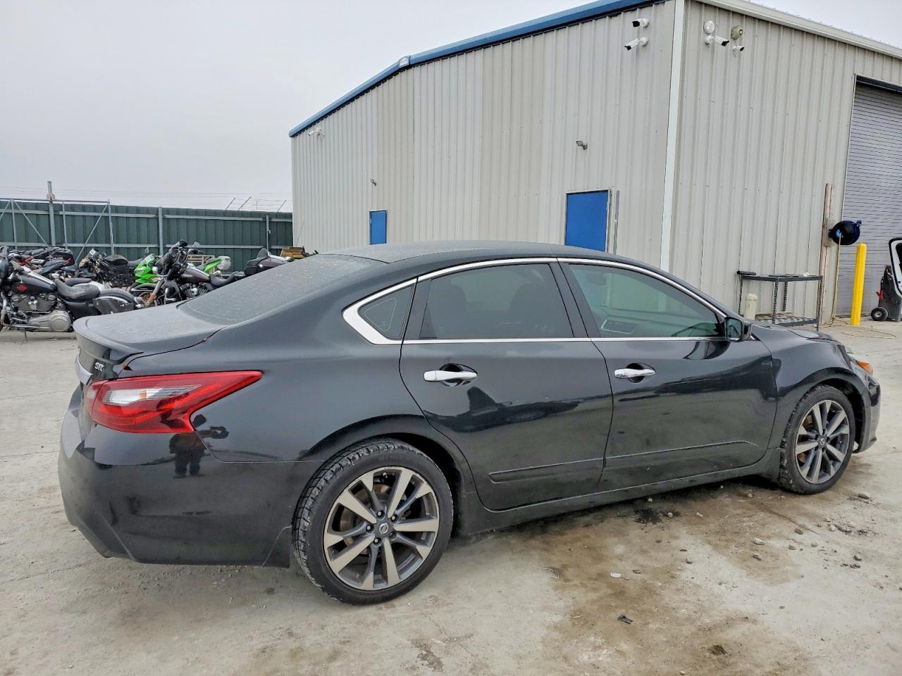 2017 NISSAN ALTIMA