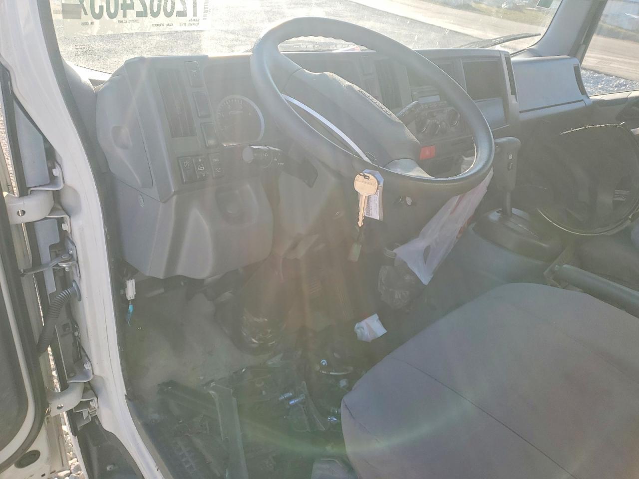 2021 ISUZU NPR