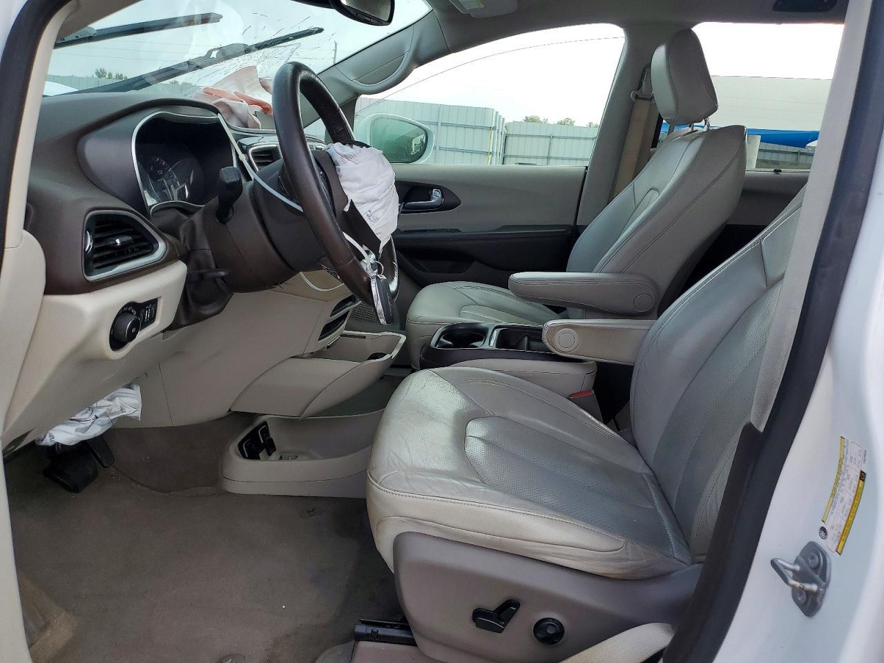 2020 CHRYSLER Pacifica