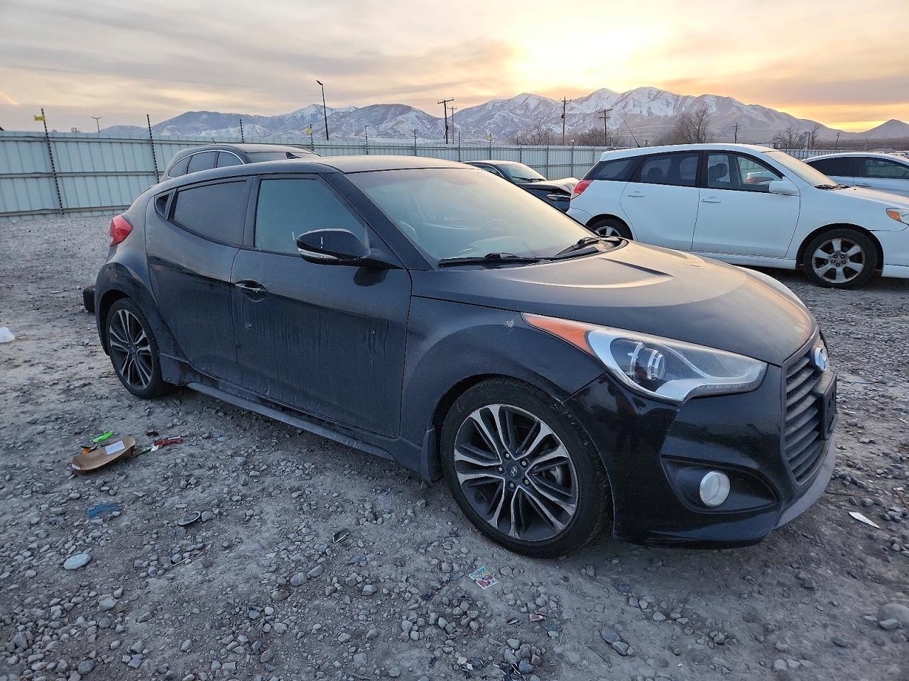 2016 HYUNDAI VELOSTER