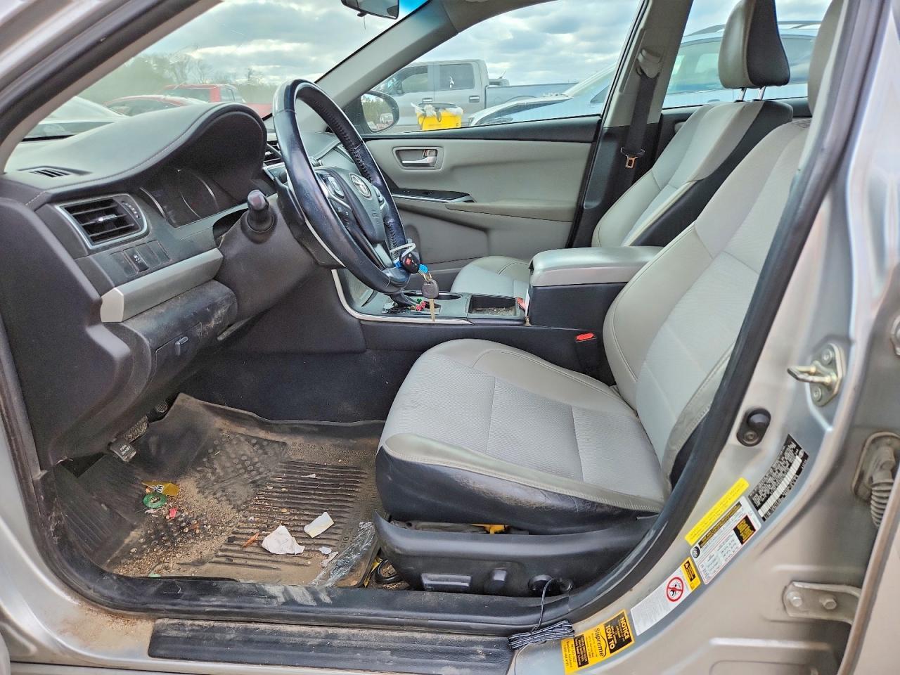2016 TOYOTA CAMRY