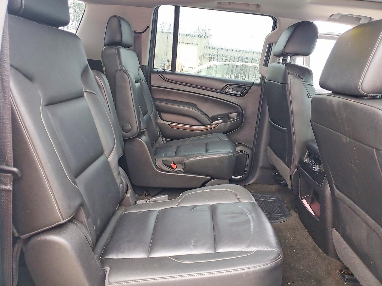2018 CHEVROLET Suburban