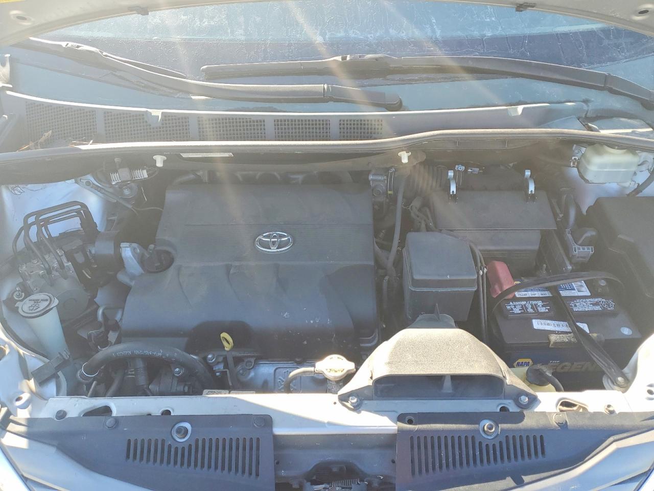 2014 TOYOTA SIENNA