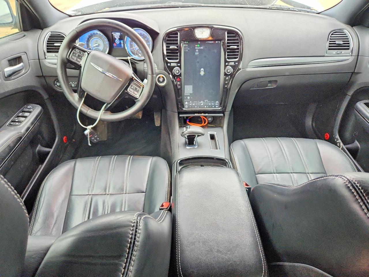 2013 CHRYSLER 300