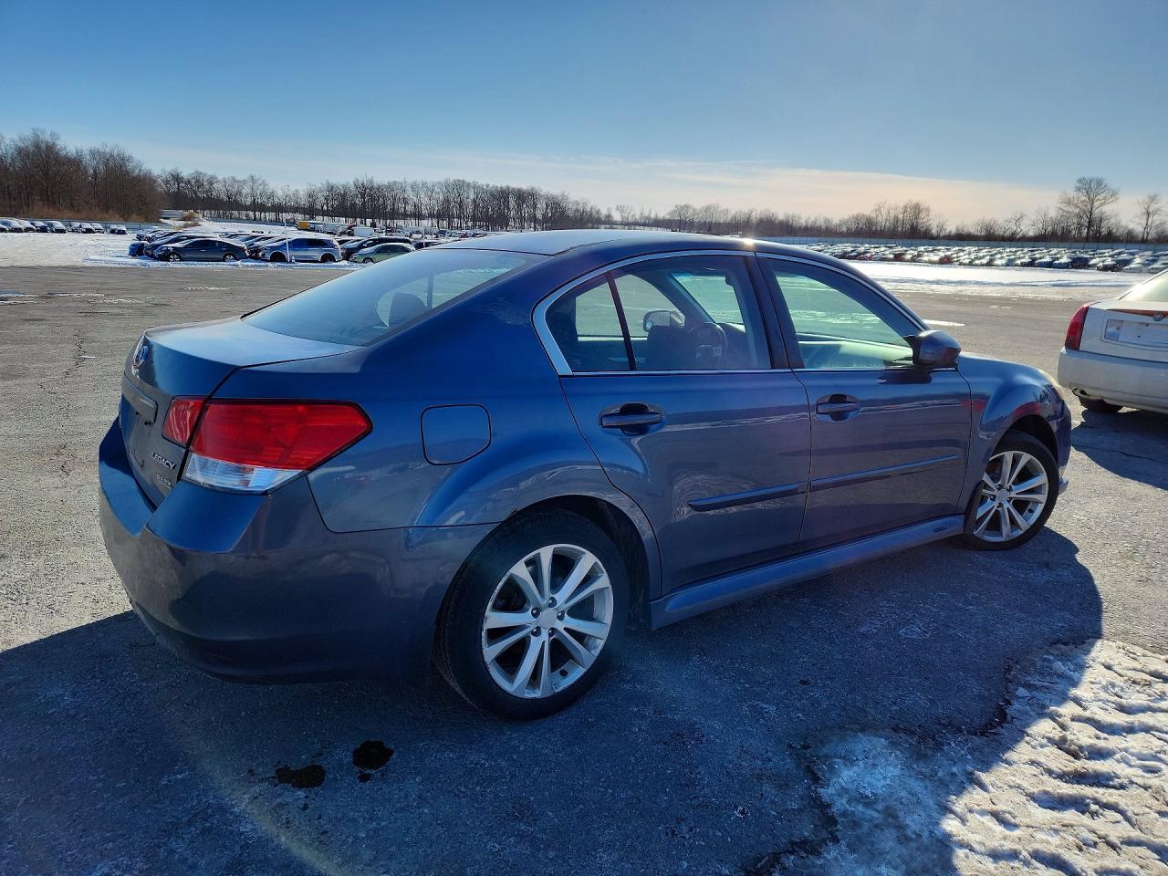 2013 SUBARU Legacy