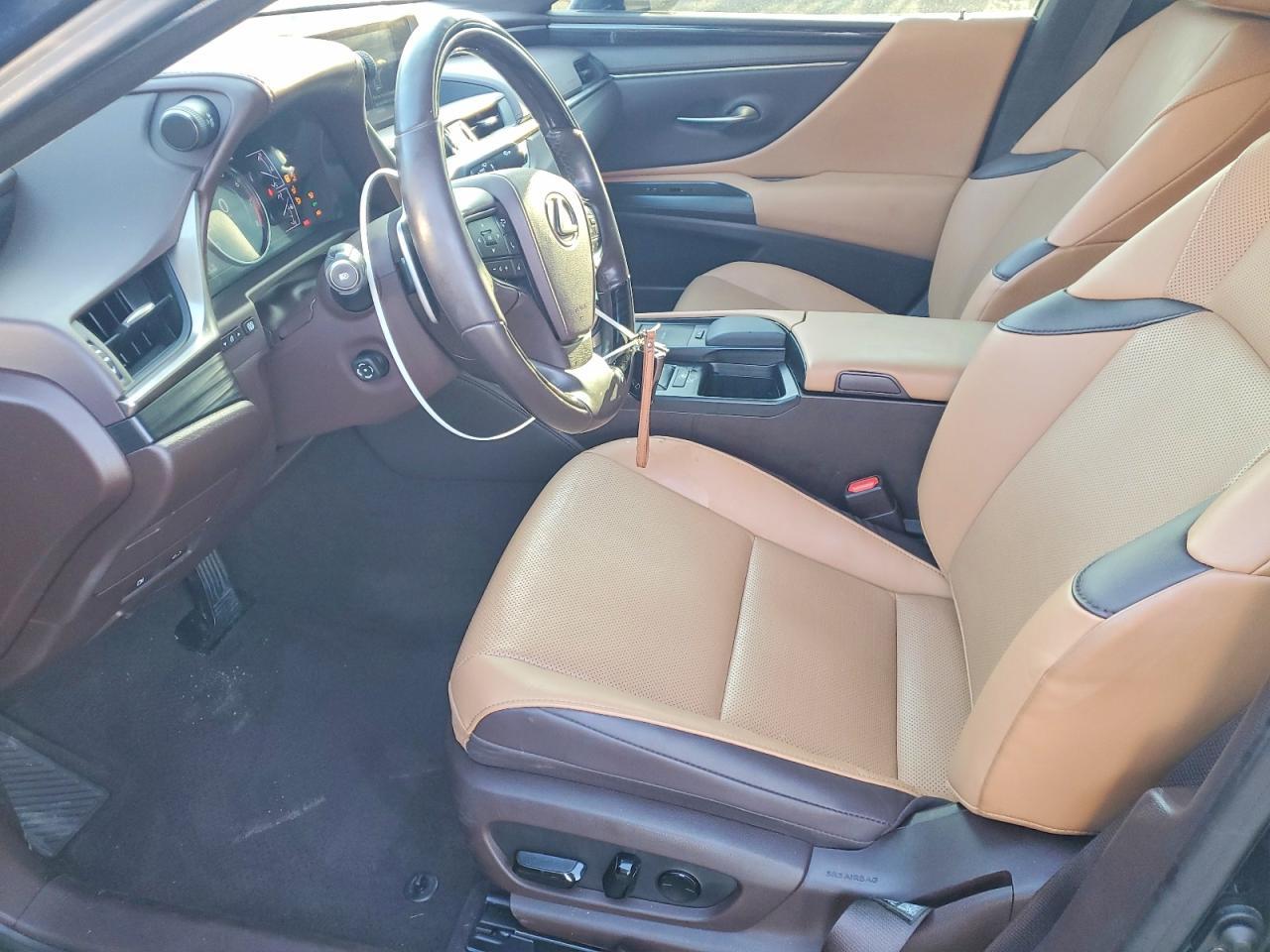 2021 LEXUS ES 250