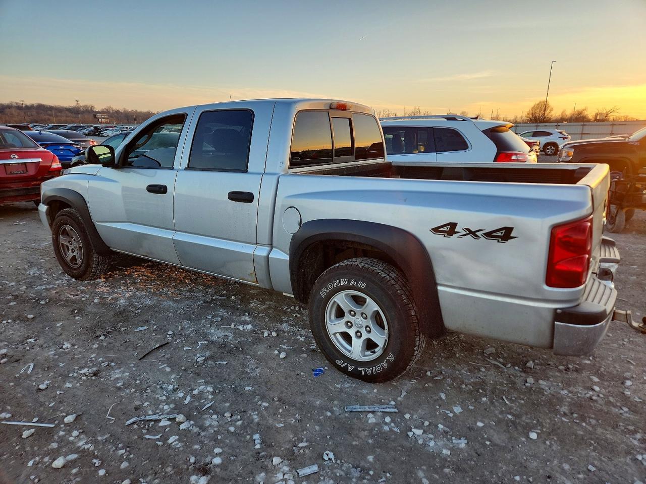 2006 DODGE Dakota