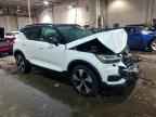 2022 VOLVO XC40