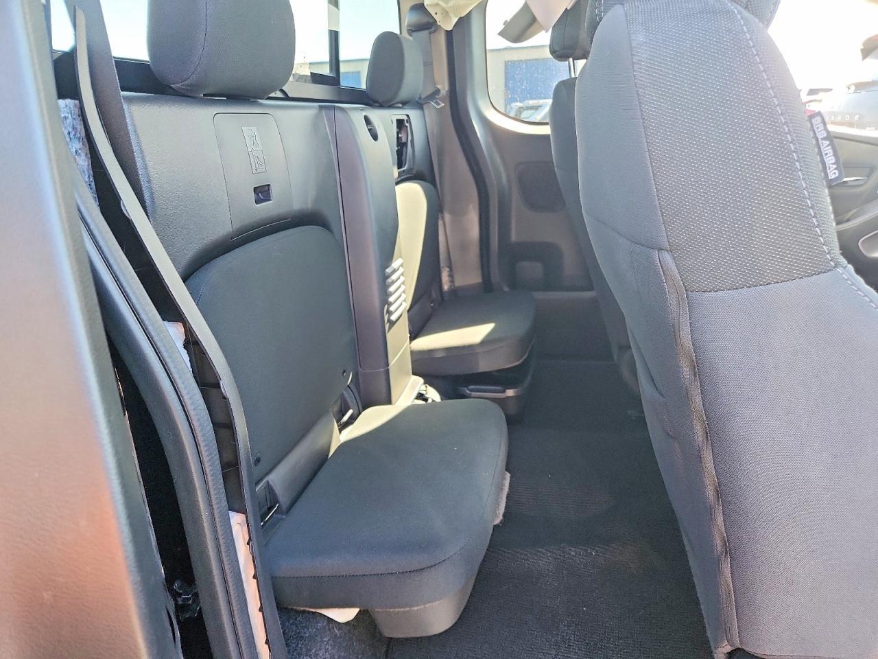 2023 NISSAN Frontier