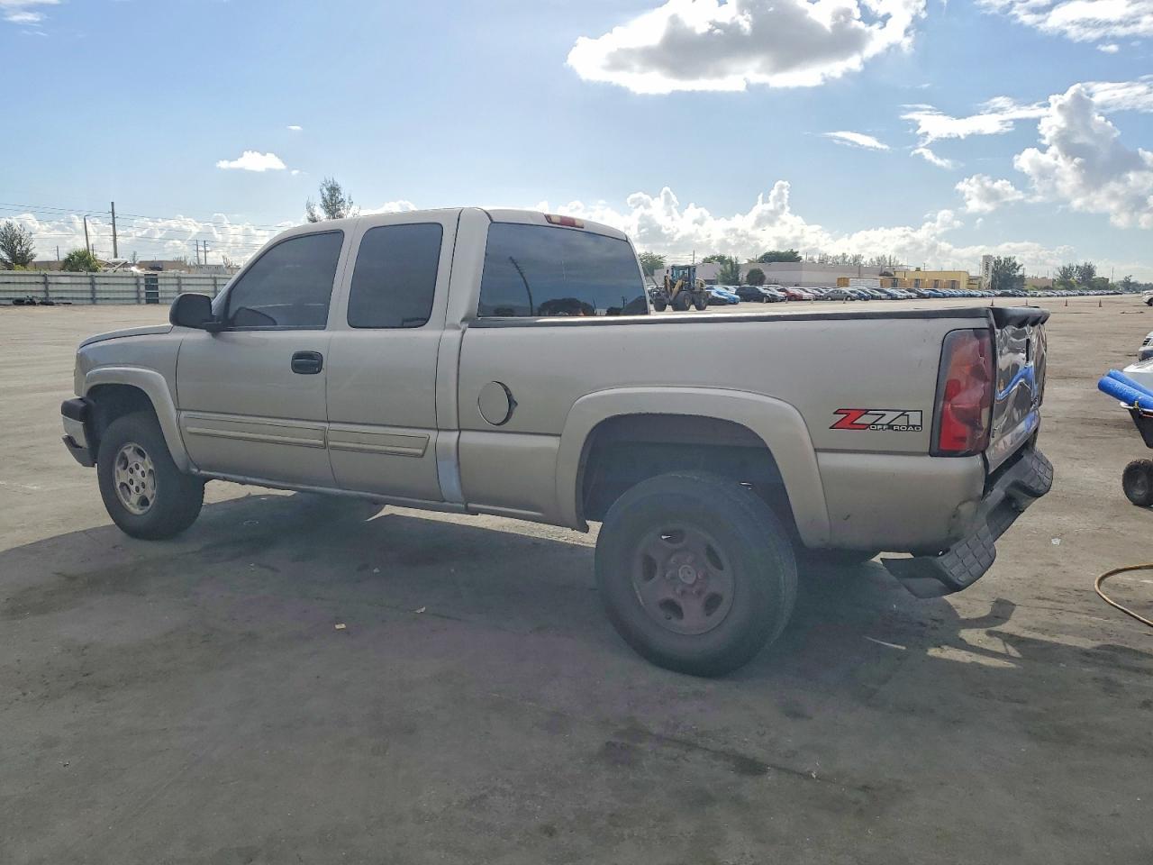 2004 CHEVROLET Silverado