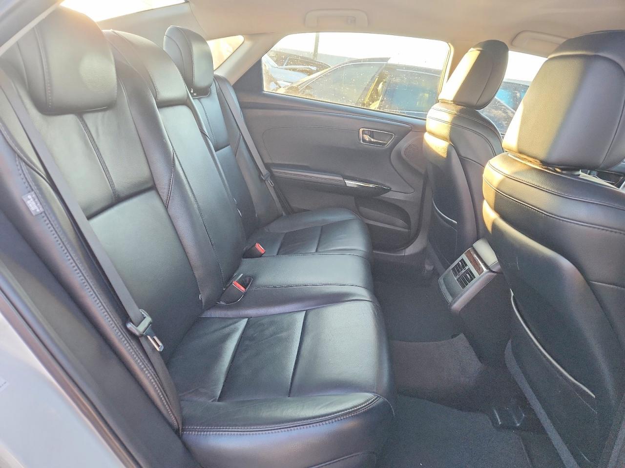 2014 TOYOTA Avalon