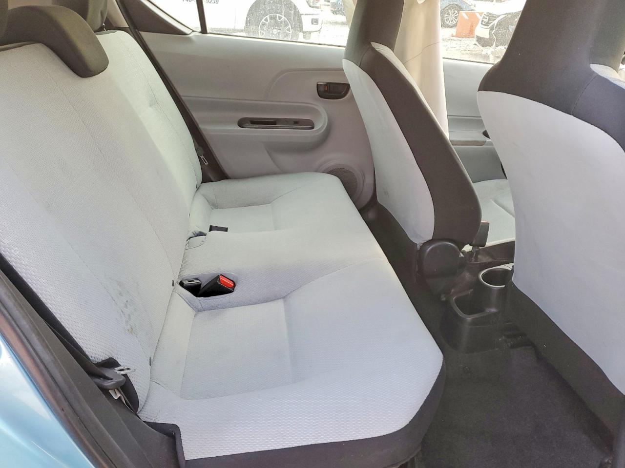 2013 TOYOTA Prius c