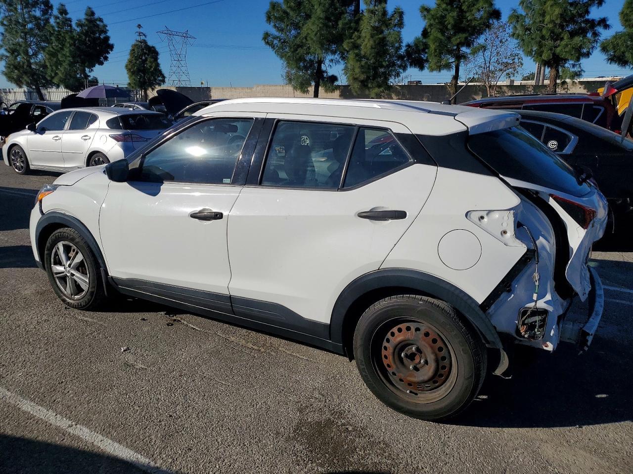 2018 NISSAN KICKS