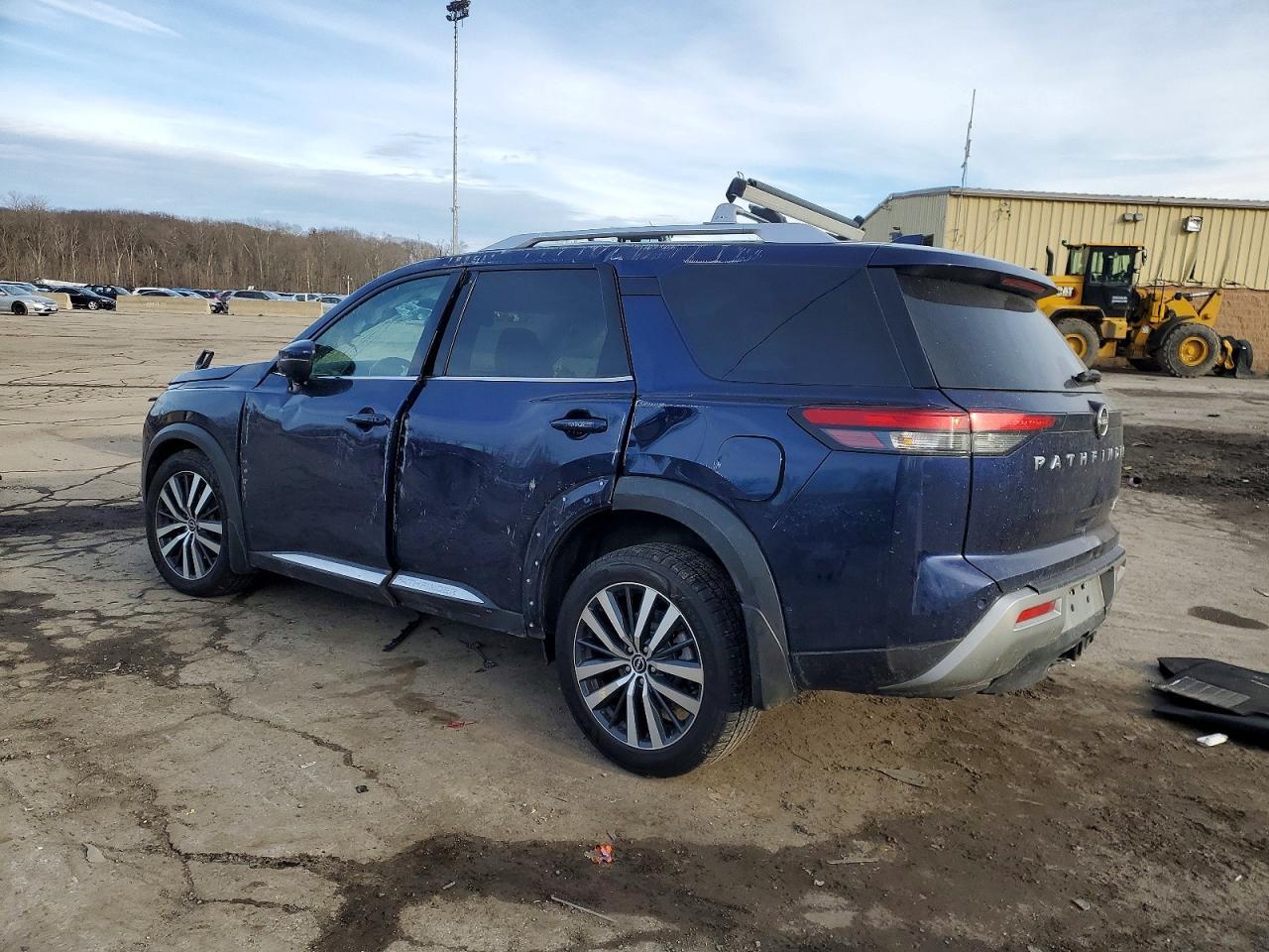 2022 NISSAN PATHFINDER