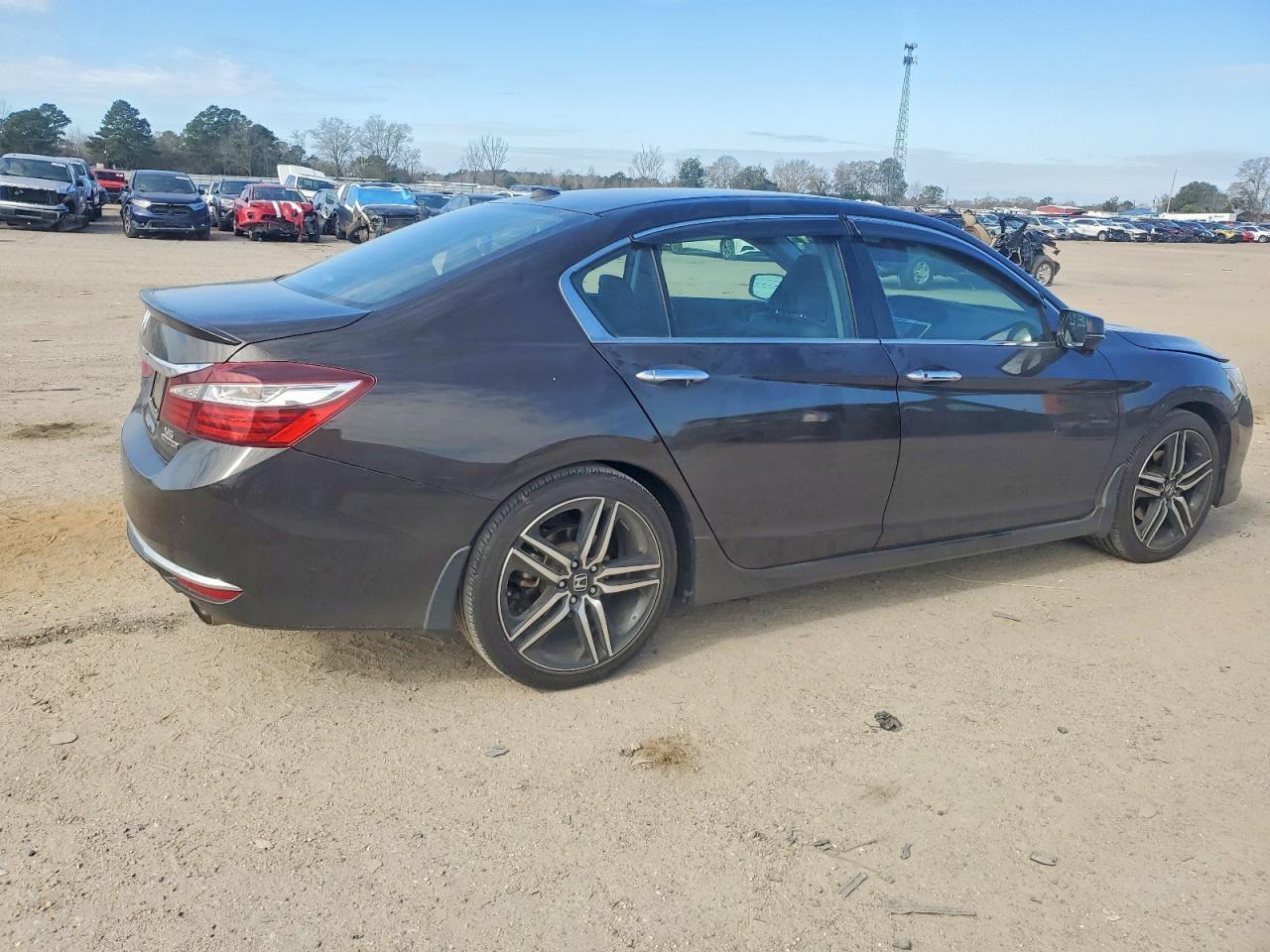 2017 HONDA ACCORD