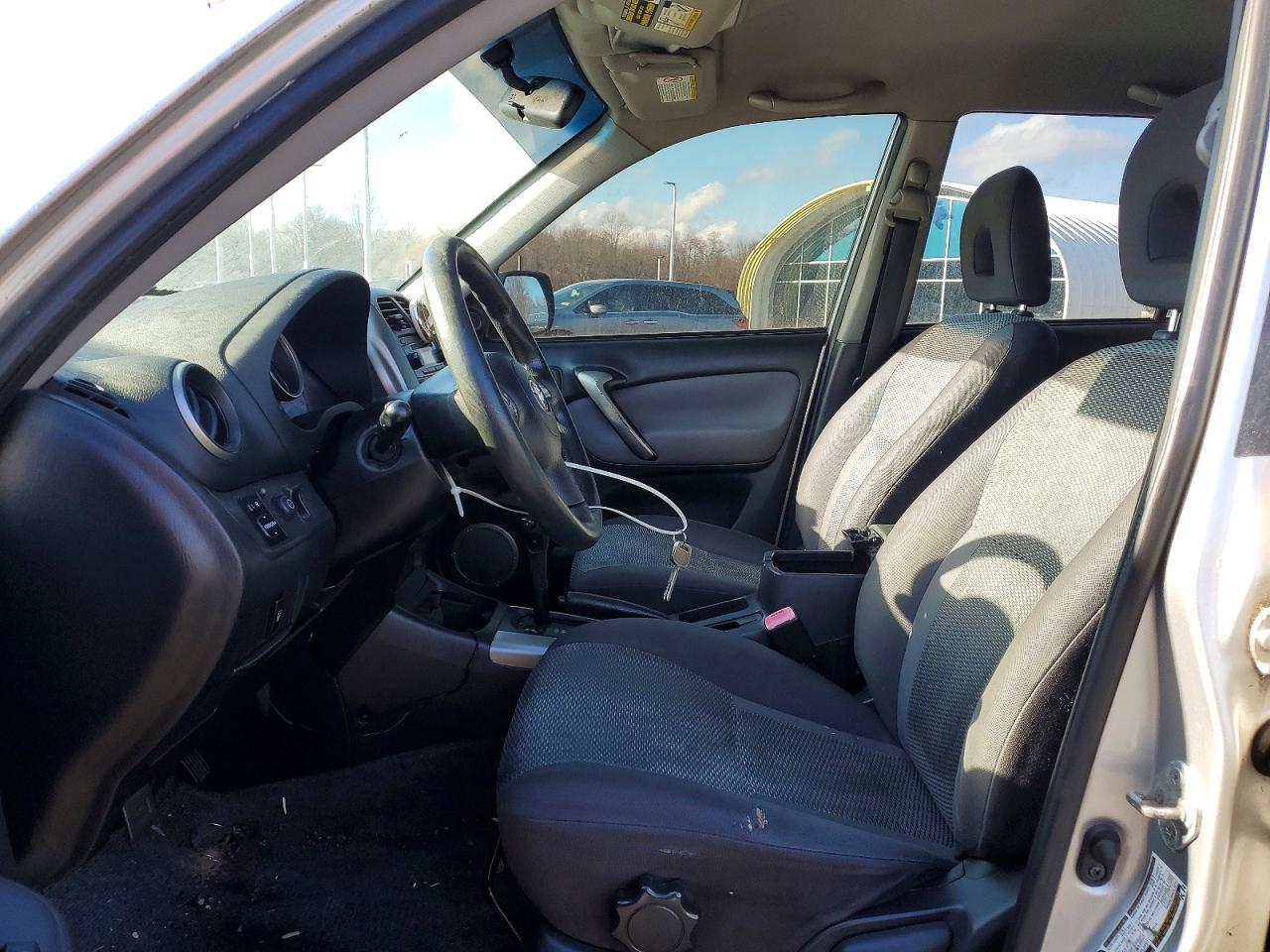 2005 TOYOTA RAV4