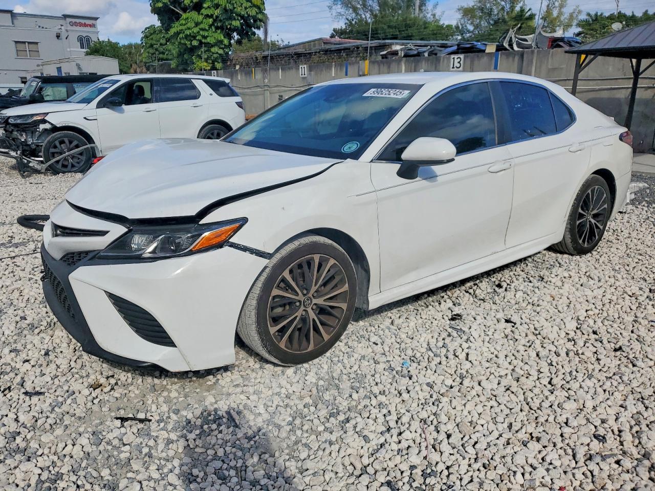 2018 TOYOTA CAMRY