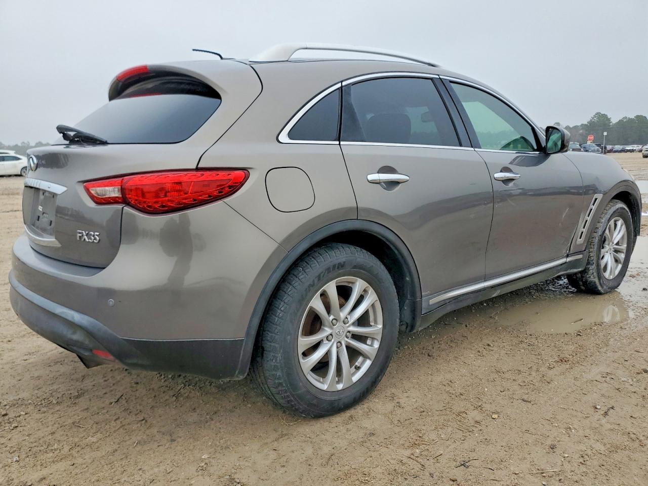 2009 INFINITI FX35