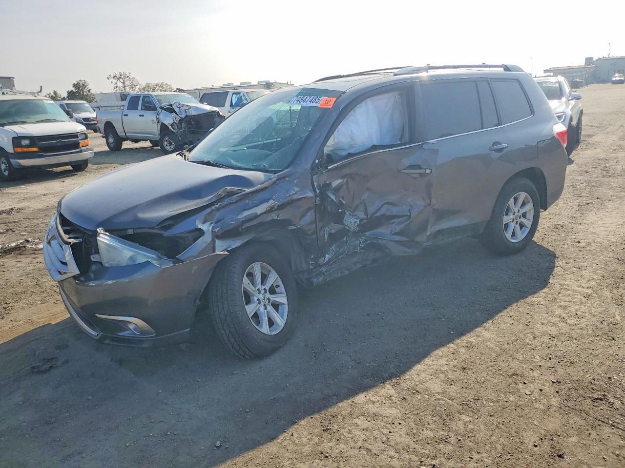 2013 TOYOTA HIGHLANDER