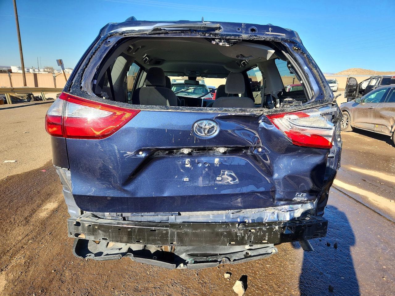2018 TOYOTA SIENNA