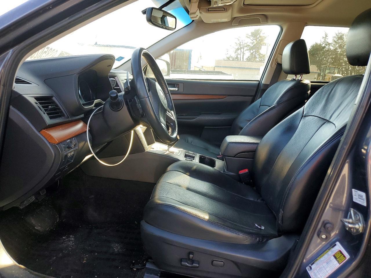 2014 SUBARU Outback