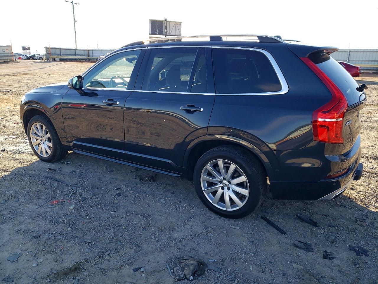 2016 VOLVO XC90