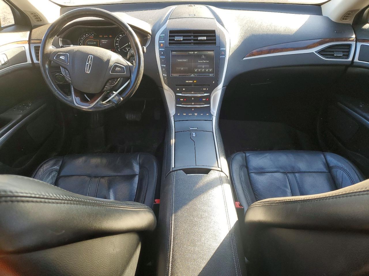 2016 LINCOLN MKZ