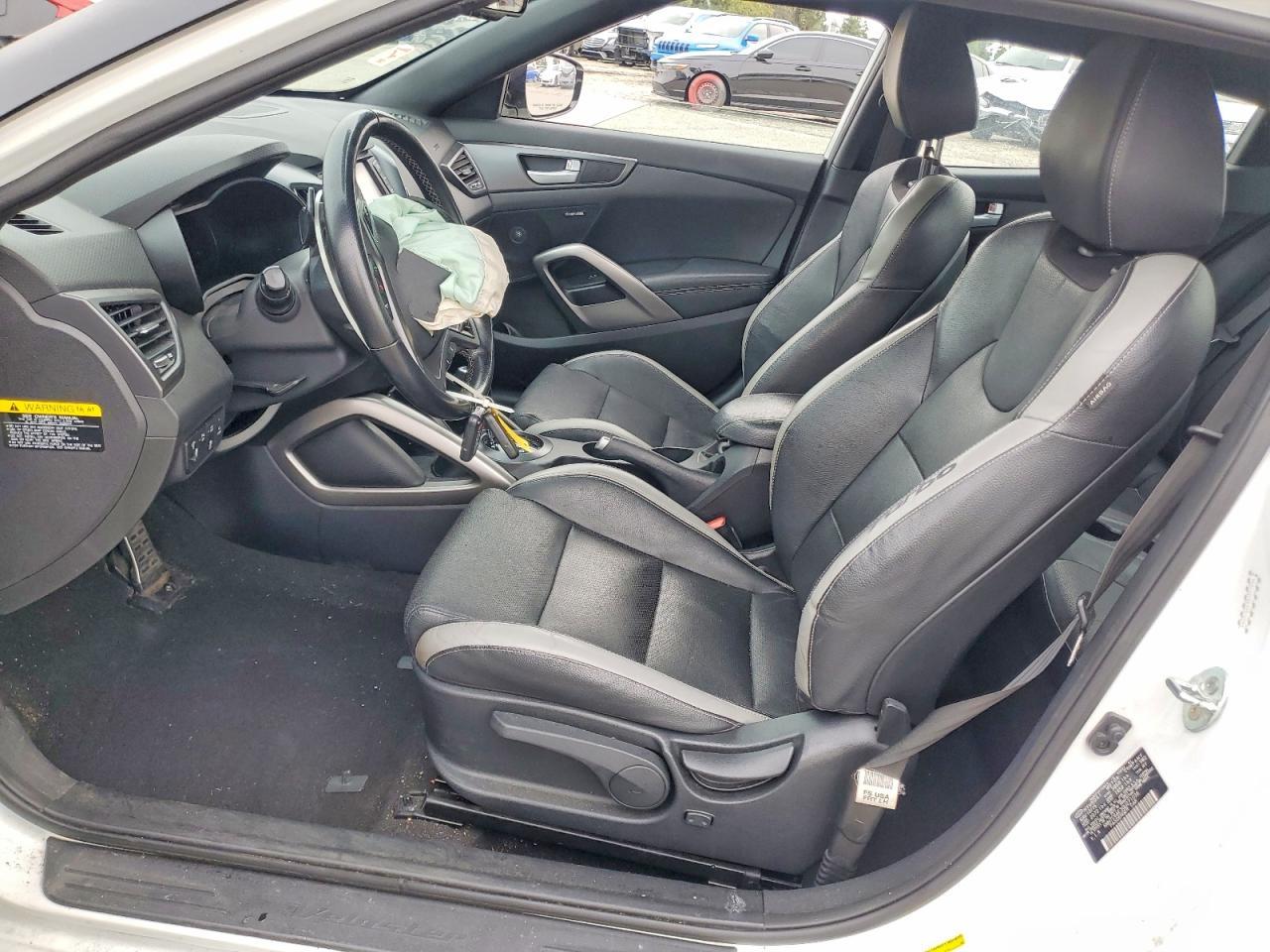 2016 HYUNDAI VELOSTER