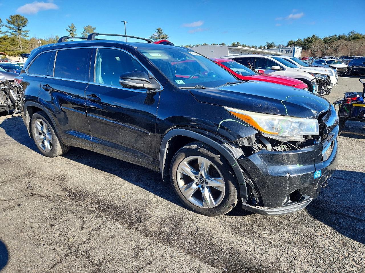2016 TOYOTA HIGHLANDER