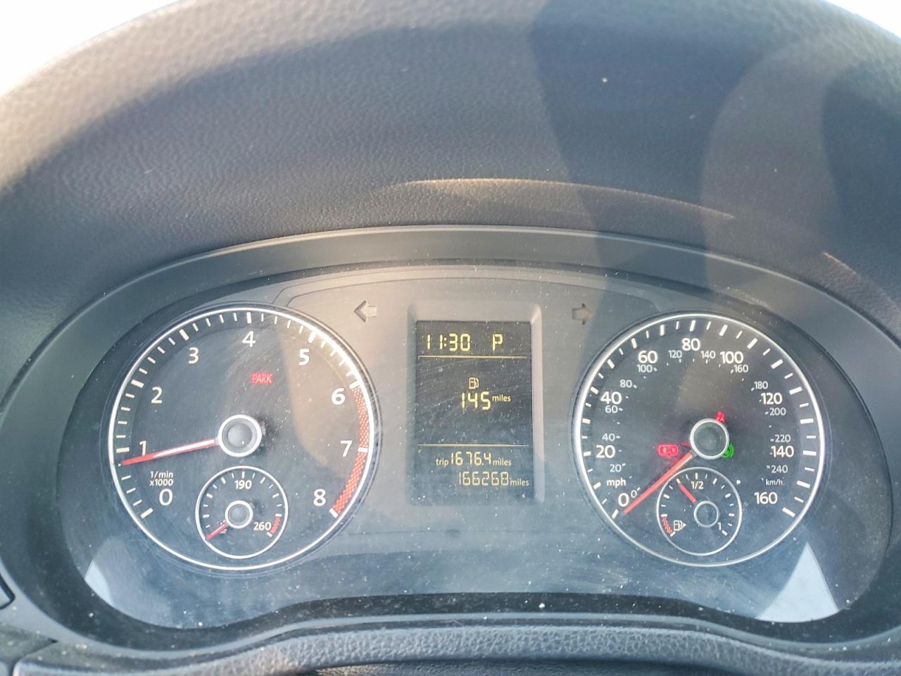 2012 VOLKSWAGEN Passat