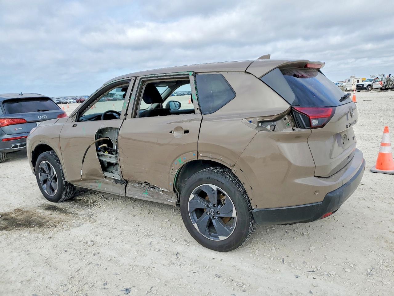 2024 NISSAN ROGUE