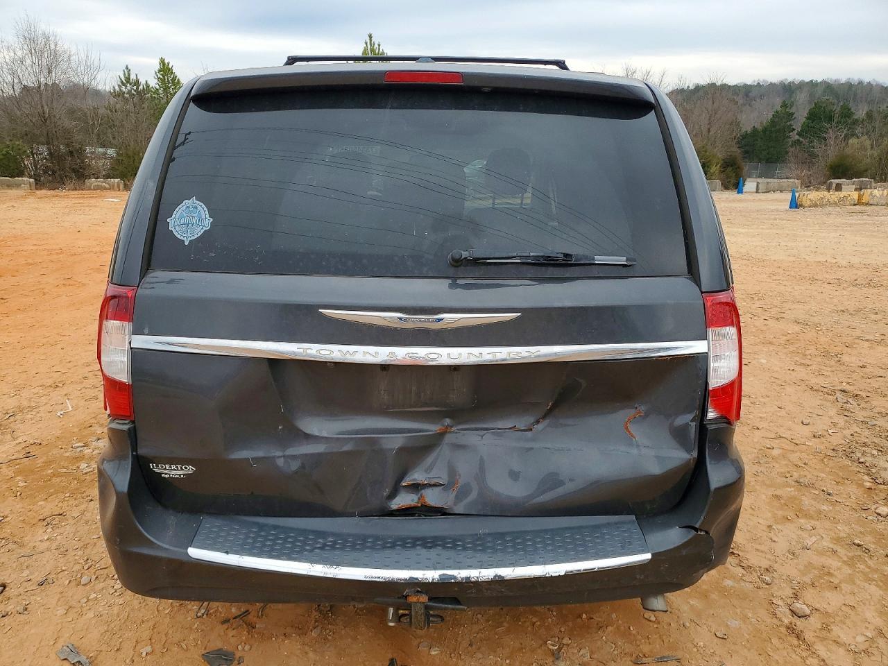 2012 CHRYSLER Town & Country