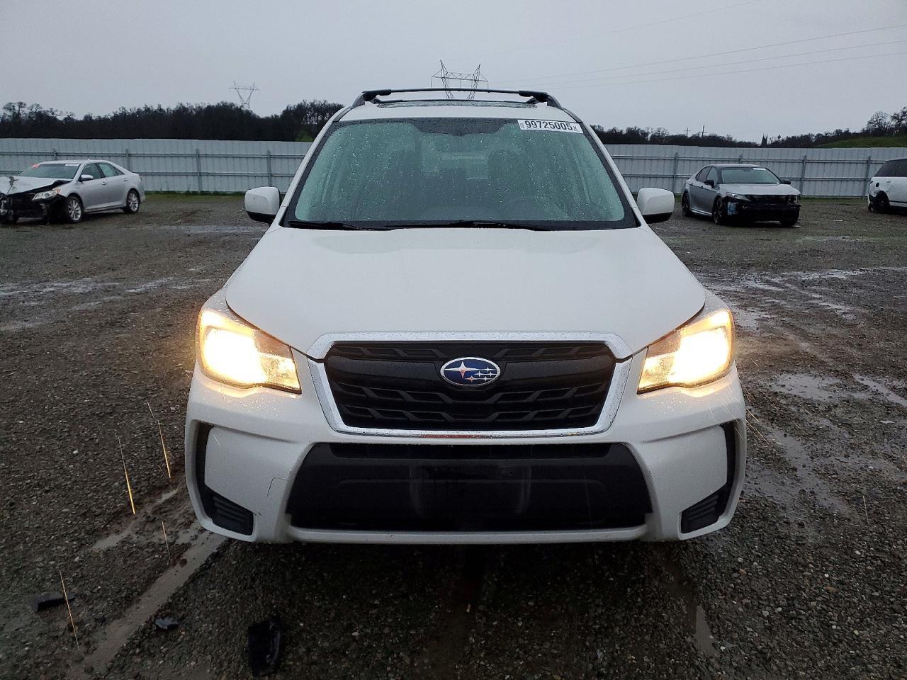 2017 SUBARU FORESTER