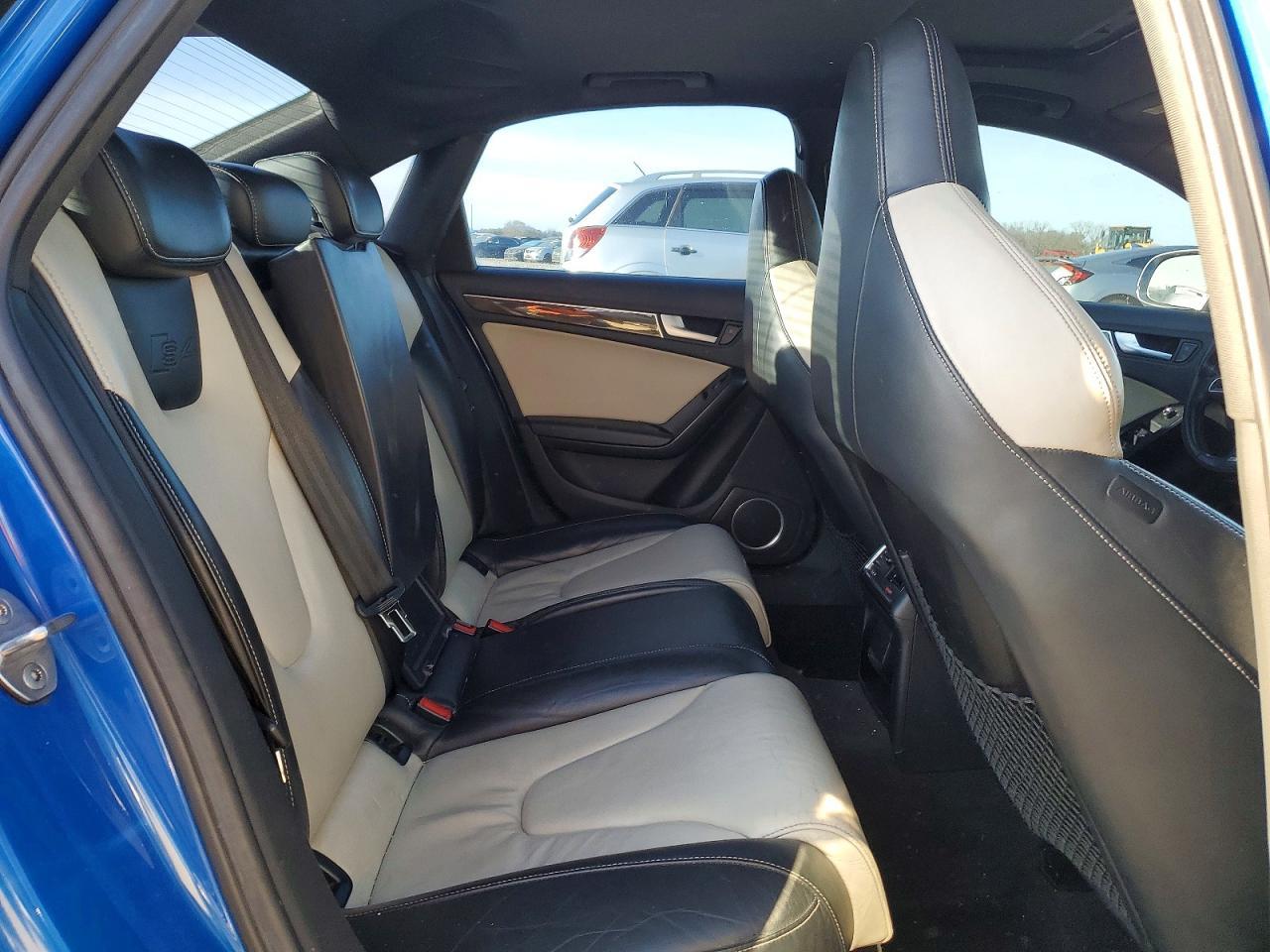 2010 AUDI S4