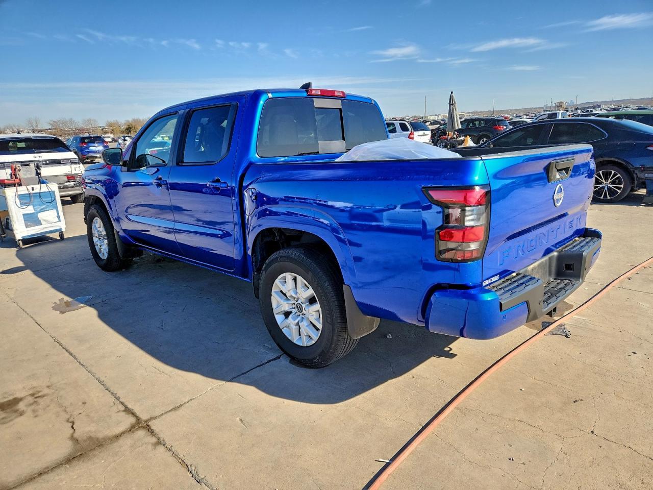 2024 NISSAN Frontier