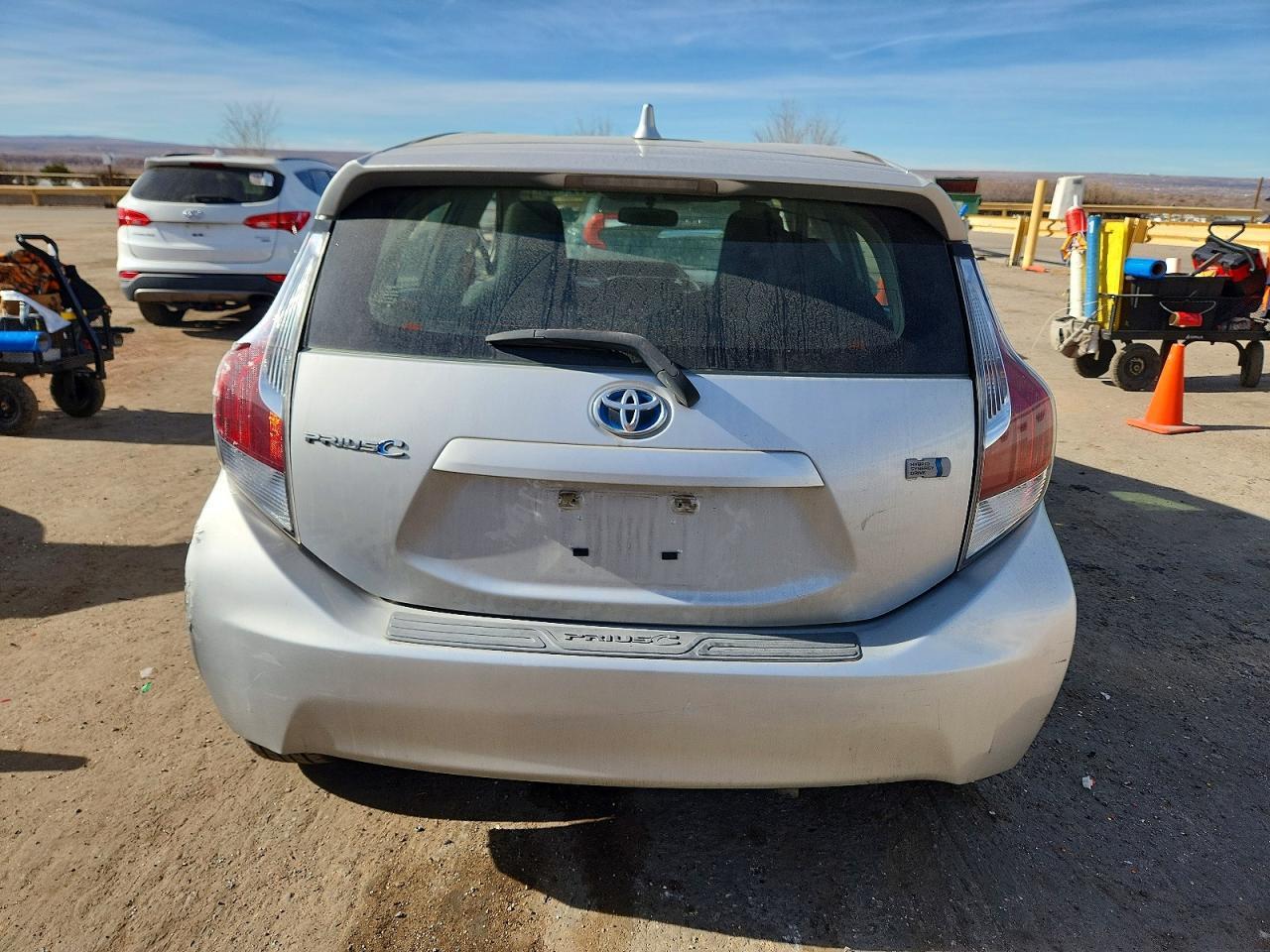 2016 TOYOTA Prius c