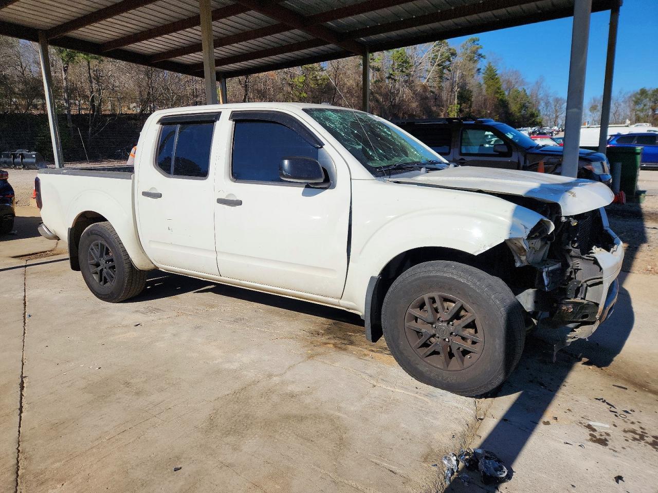 2017 NISSAN Frontier