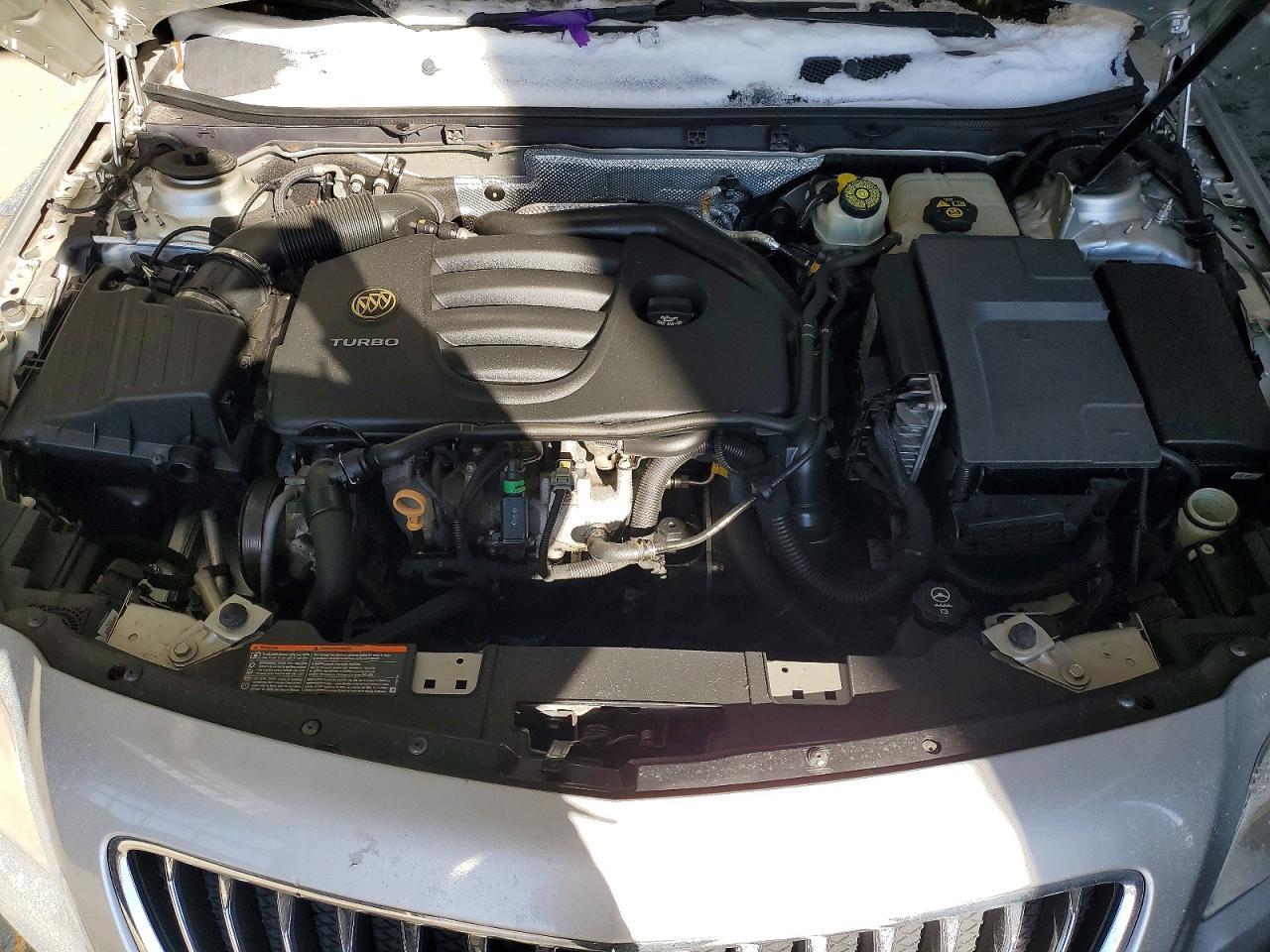 2011 BUICK Regal