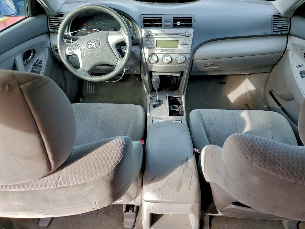 2010 TOYOTA CAMRY
