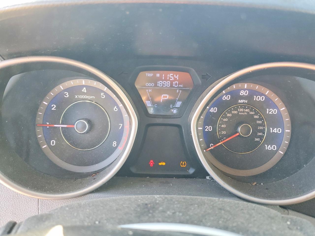 2012 HYUNDAI ELANTRA