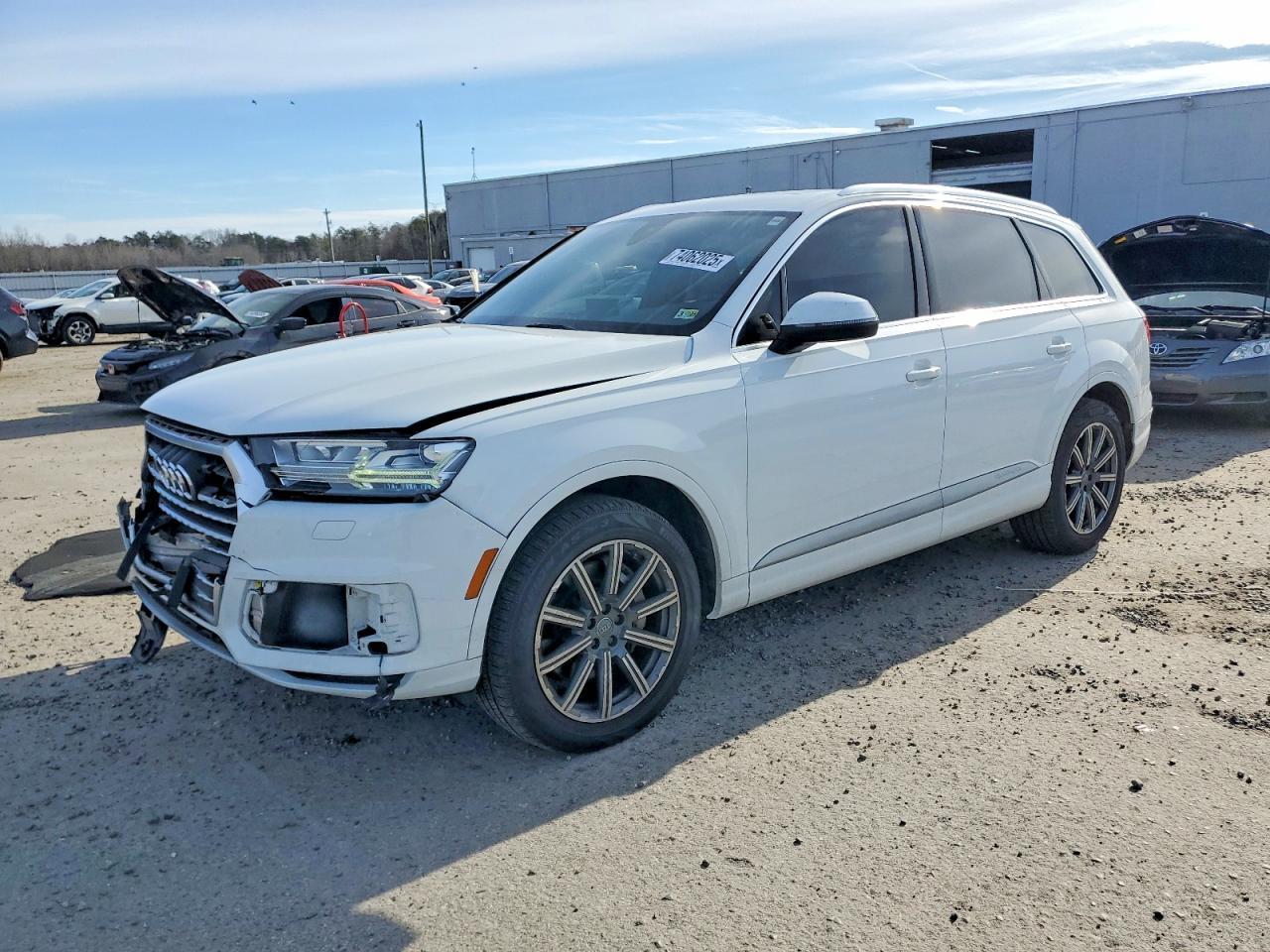 2017 AUDI Q7