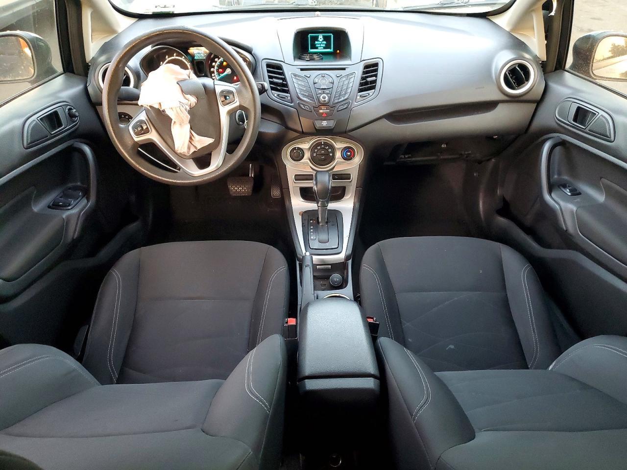 2017 FORD Fiesta