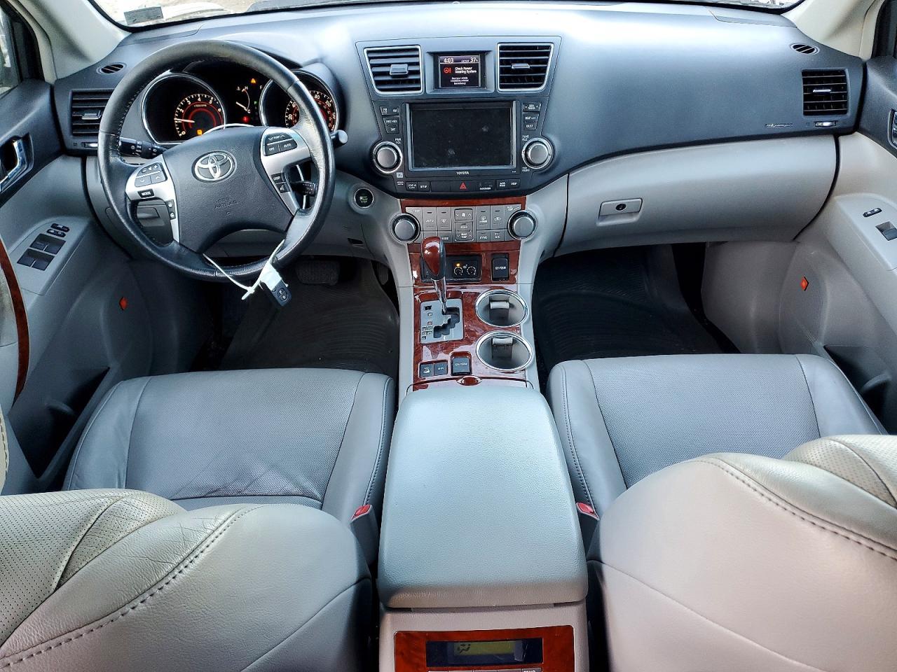 2012 TOYOTA HIGHLANDER