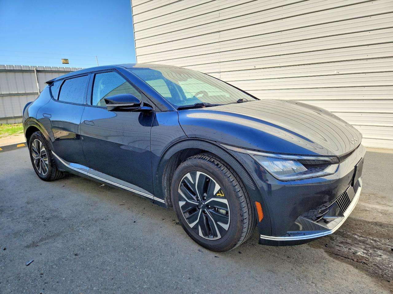 2023 KIA EV6
